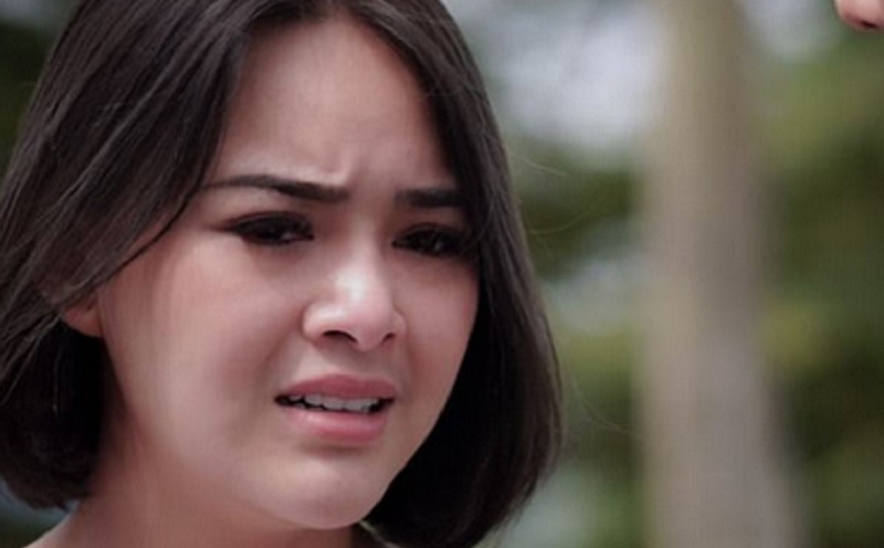 Amanda Manopo Masuk Jurang Pakai Sendal Rp12 Juta, Netizen: Ngegelinding Estetik