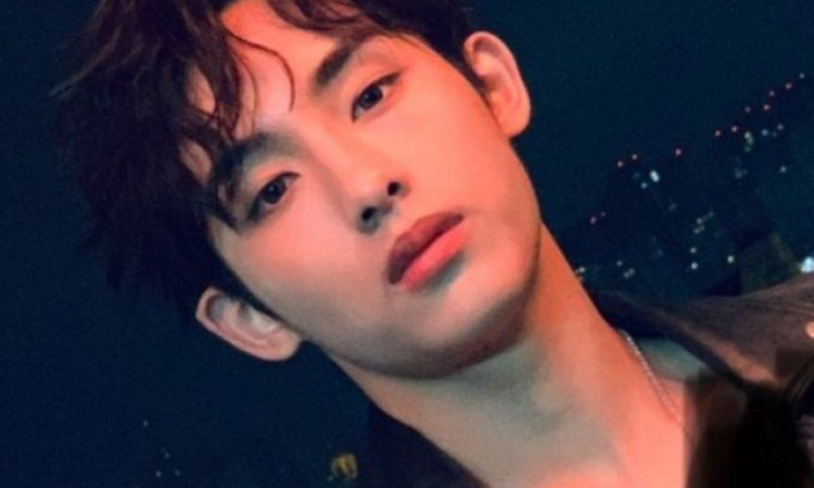 Winwin NCT Lagi-Lagi Ketahuan Jalan Bareng 2 Wanita dan Merokok di Jalan, Ini Respon Netizen