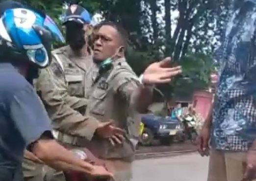 Viral Anggota Satpol PP di Aceh Tampar Pemotor, Pelaku Disanksi Tegas