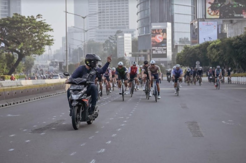 Acungkan Jari Tengah ke Pesepeda yang Kuasai Sudirman, Warga Kebumen Ini Mendadak Viral