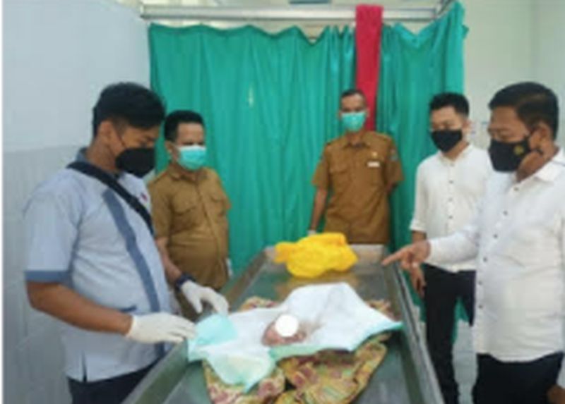 Penemuan Mayat Bayi di Pelataran Masjid Hebohkan Warga Tangerang