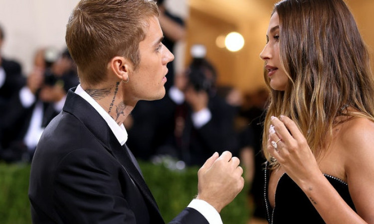 Viral Istri Justin Bieber Menangis Usai Diteriaki Fans Selena Gomez