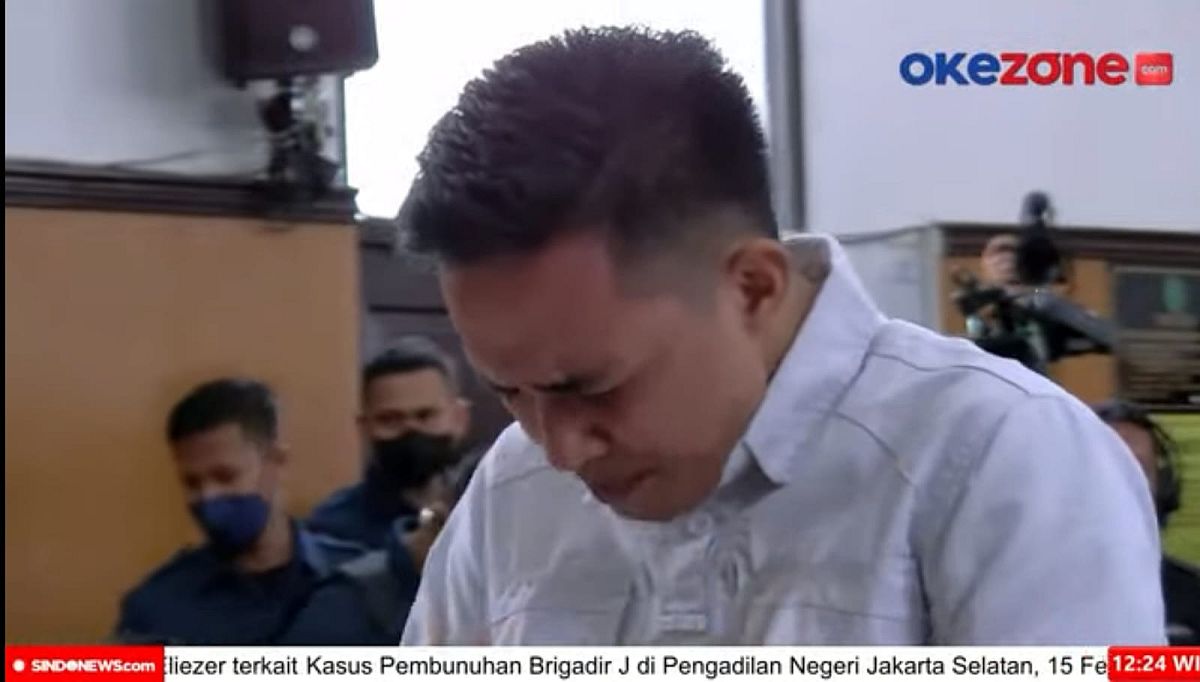 Netizen Terharu dengan Vonis Bharada E: Kok Aku Ikut Nangis Padahal Gak Kenal