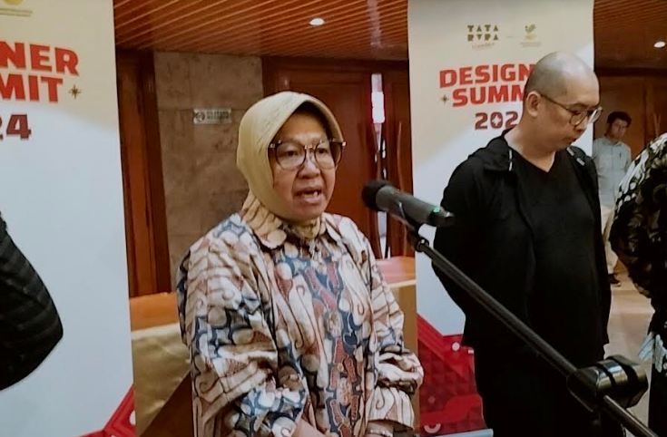 Viral Emak-Emak Ngamuk saat Mengemis Tak Dikasih Uang, Begini Respons Mensos